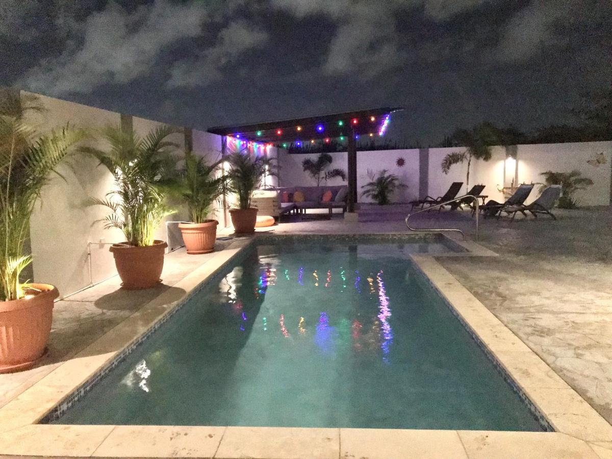 Beautiful Luxury Villa With Private Pool Palm Beach Bagian luar foto