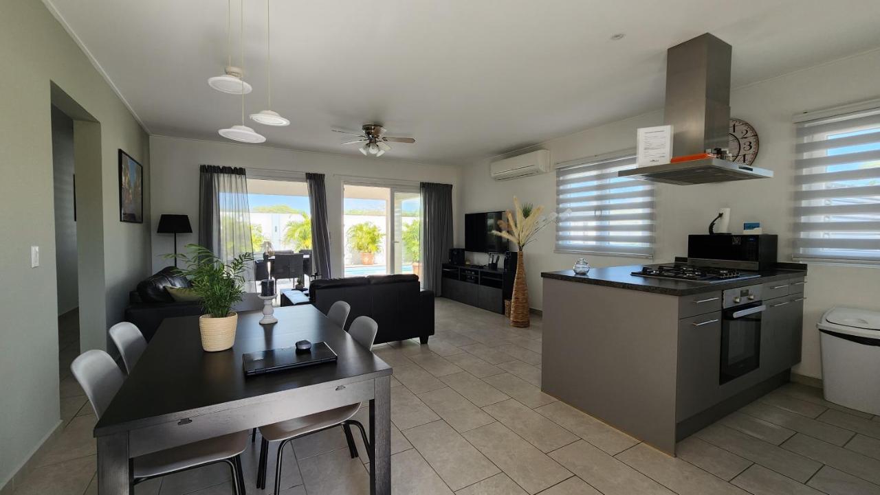 Beautiful Luxury Villa With Private Pool Palm Beach Bagian luar foto