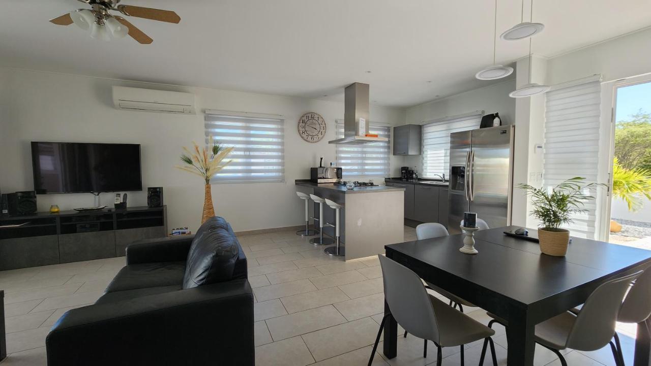 Beautiful Luxury Villa With Private Pool Palm Beach Bagian luar foto