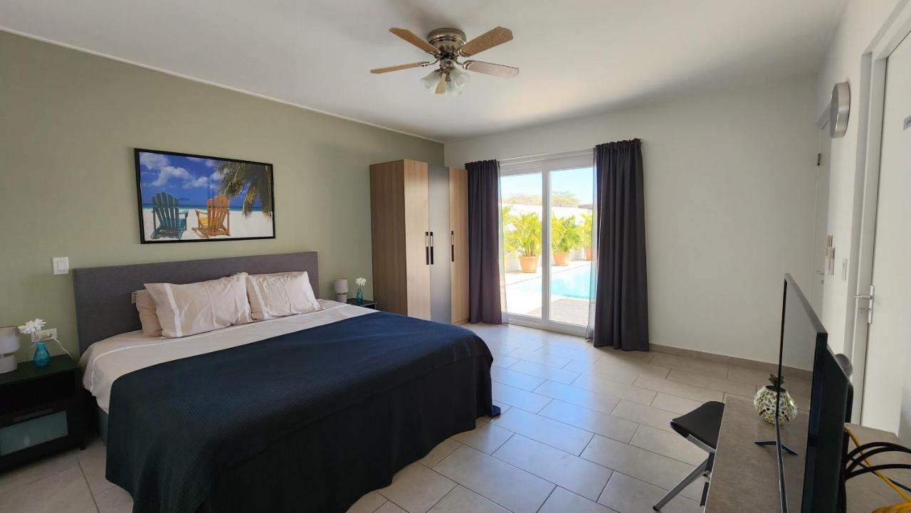 Beautiful Luxury Villa With Private Pool Palm Beach Bagian luar foto
